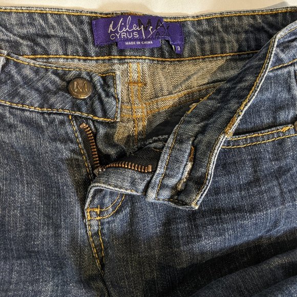 Miley Cyrus Max Azria Jeans size 3 EUC! - Picture 12 of 15